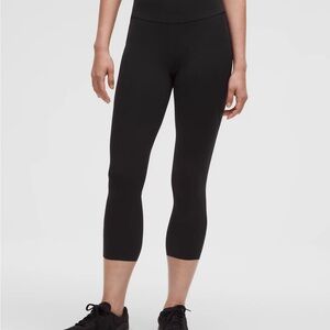 Lululemon Black Cropped Leggings with Pockets
